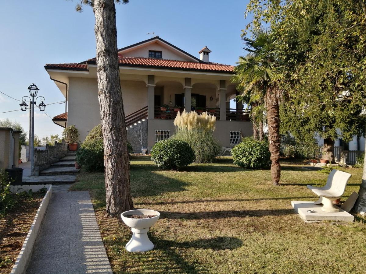 나르졸레 Amo' Le Langhe B&B 외부 사진